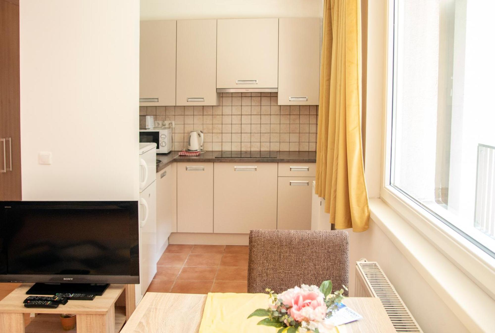 Keleti Studio Apartments Boedapest Buitenkant foto